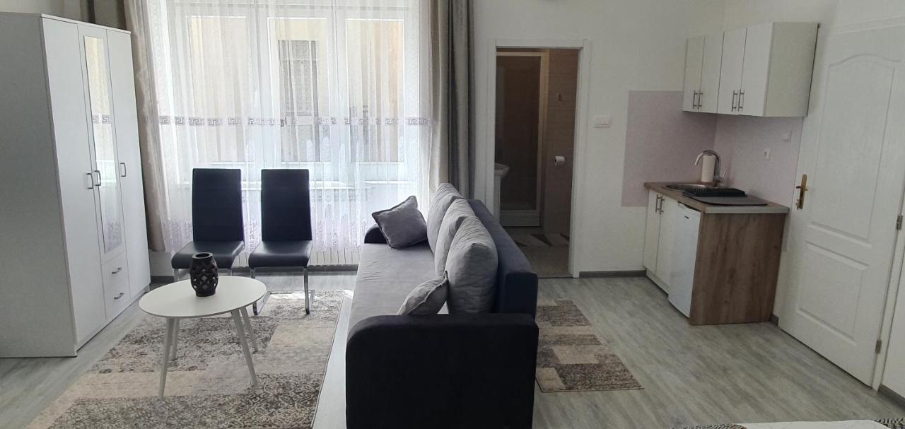 Ferhadija A&E Apartment SJJ Buitenkant foto